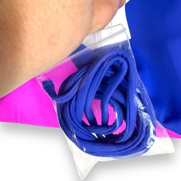 4 for $40 SALE! Fabletics Multi-Wear Bandeau Swim Top, Royal/Pink, Size 3X - Picture 7 of 12